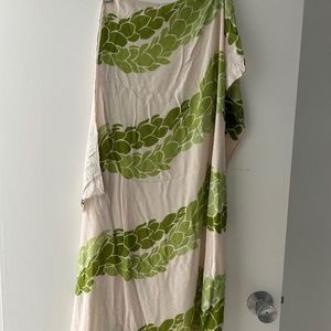 Leiohu Lei Pakalana Pareo / Pareu